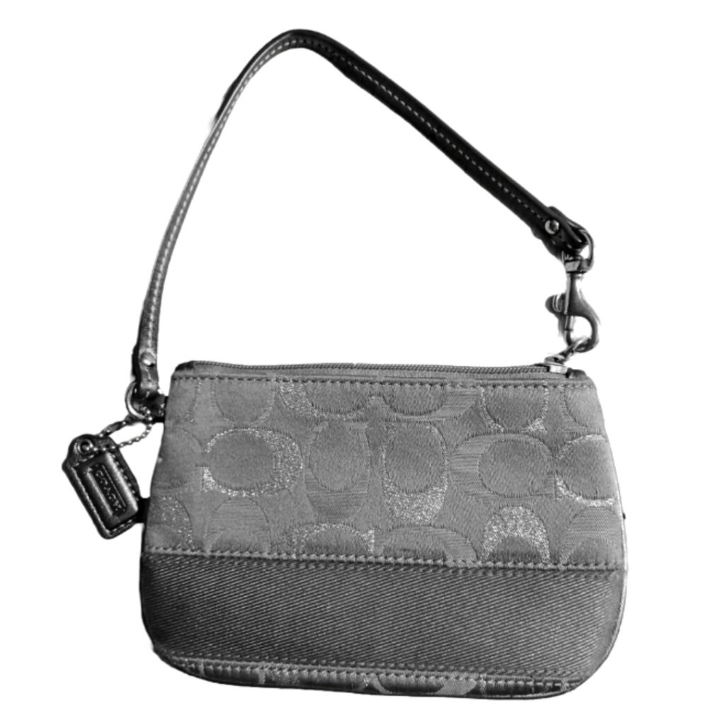 COACH SIGNATURE WRISTLET/HANDBAG